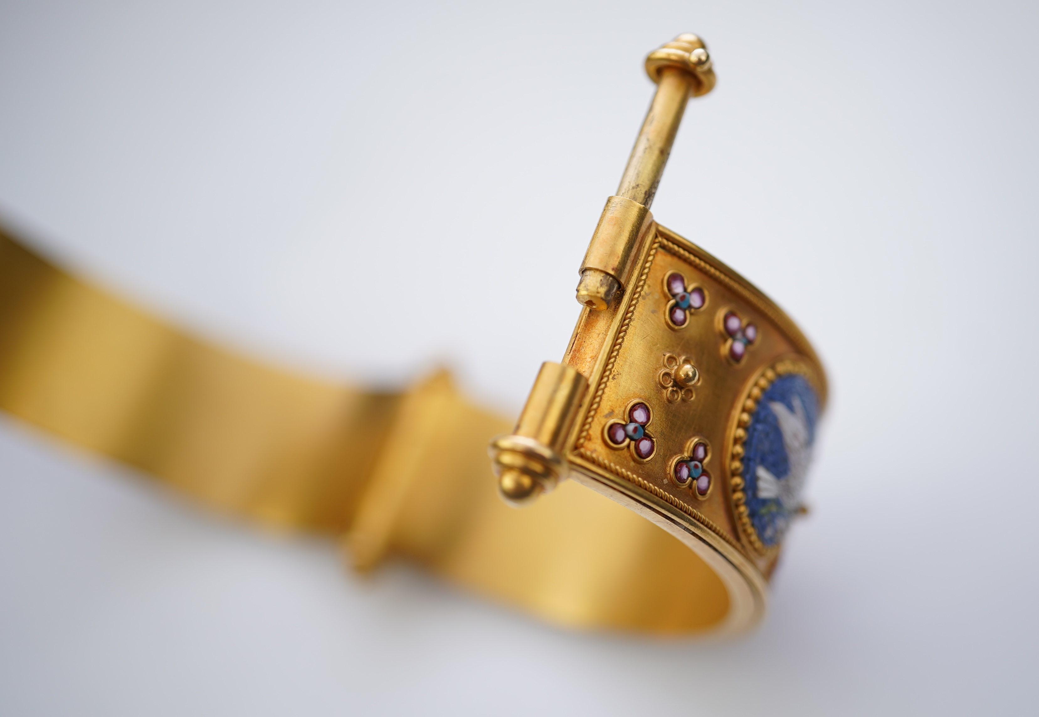 An attractive gold and micromosaic cuff bracelet, second half 19th century